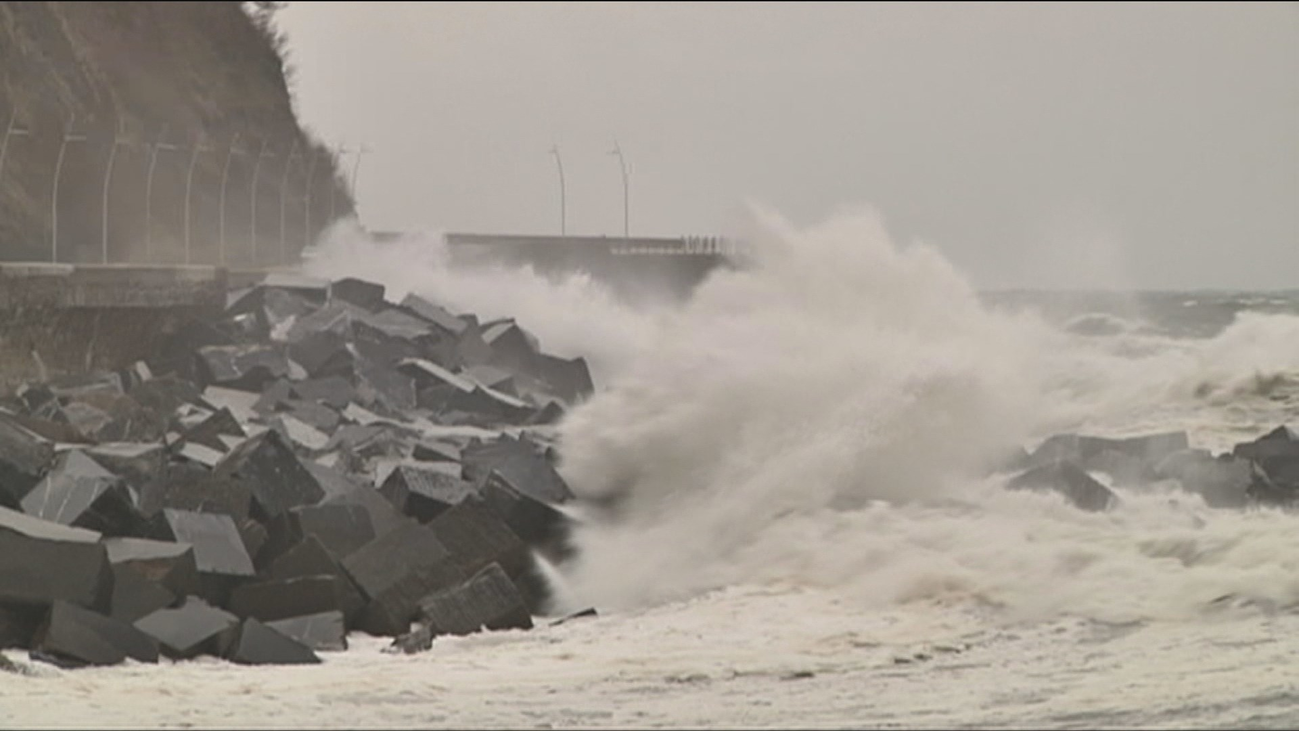 Llega la borrasca 'Gabriel' con fuerte temporal de viento y mar en el Cantábrico