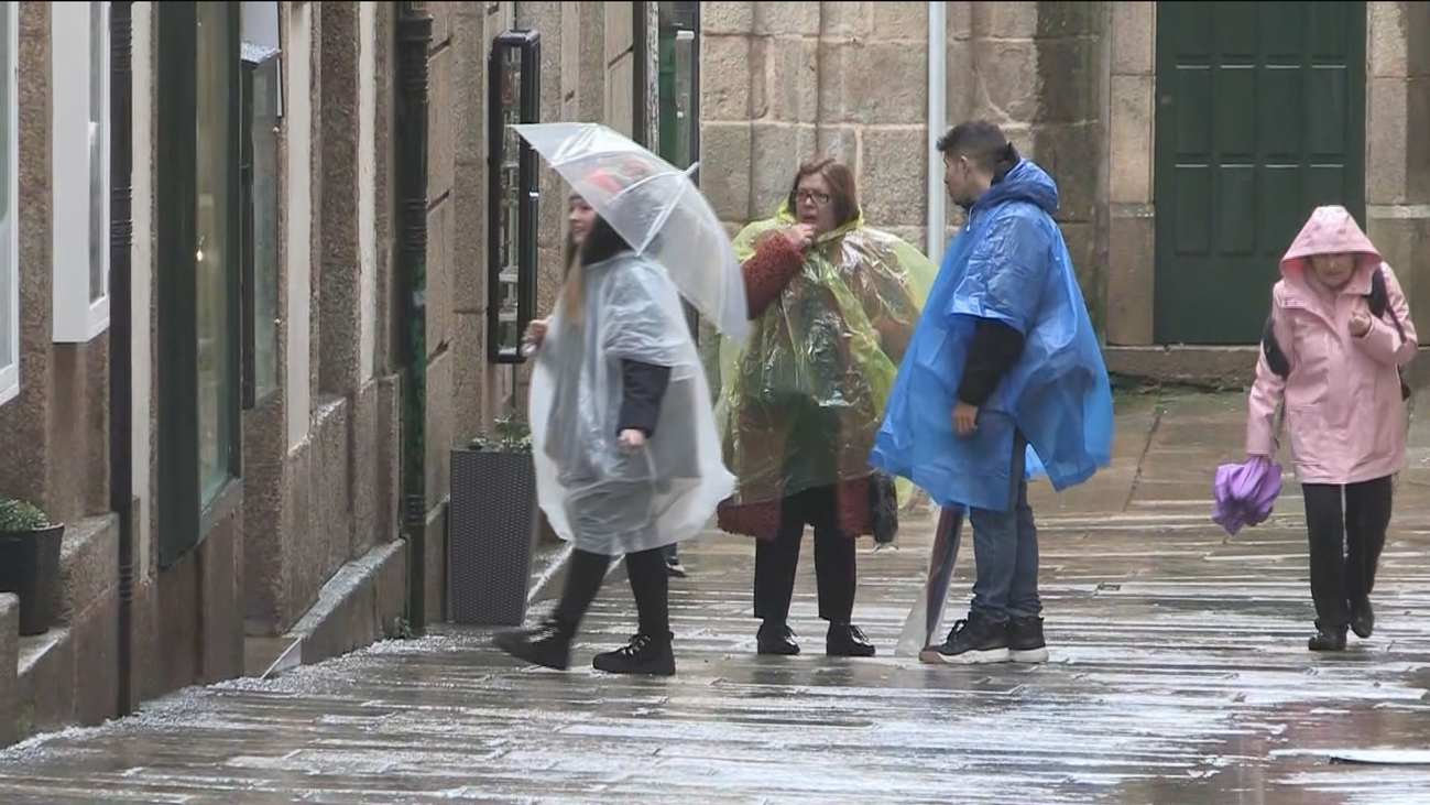 La borrasca 'Gabriel' desata rachas de viento 110 km/h y provoca daños en Cantabria y Galicia
