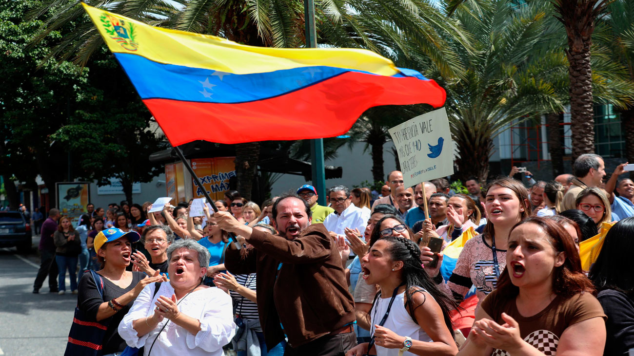 Arrecian las protestas en Venezuela contra Maduro
