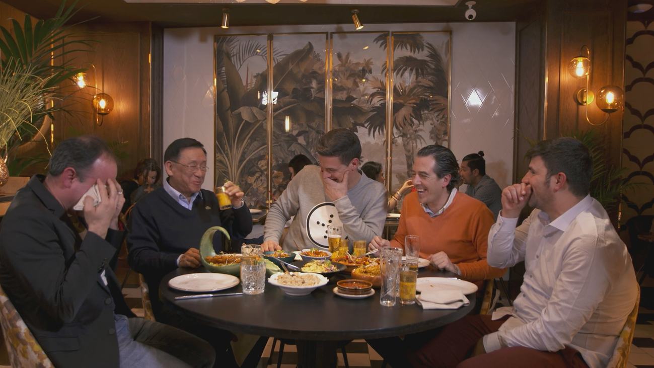 Bangalore abrasa a los participantes con su picante