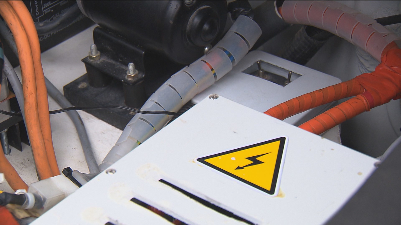 Un informático transforma un Twingo del 97 en un coche eléctrico