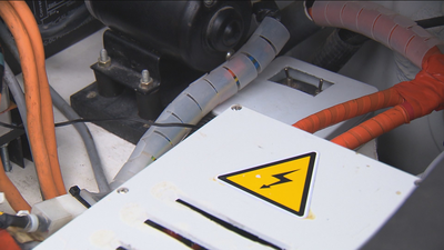 Un informático transforma un Twingo del 97 en un coche eléctrico