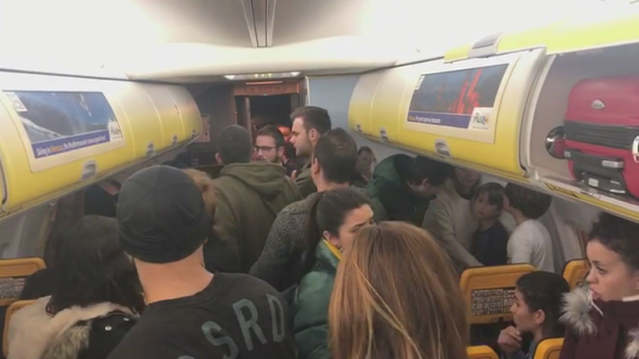 200 pasajeros españoles pasan 11 horas atrapados en Praga