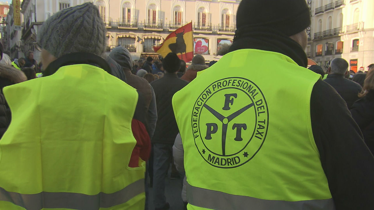 Los taxistas madrileños inician este lunes su tercera semana de huelga