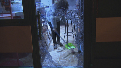 Sorprendidos por los dueños mientras intentaban robar un bar a  mazazos en el barrio del Pilar