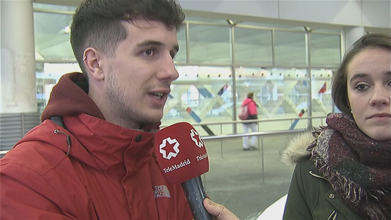 Así viven los hijos de los taxistas la huelga indefinida
