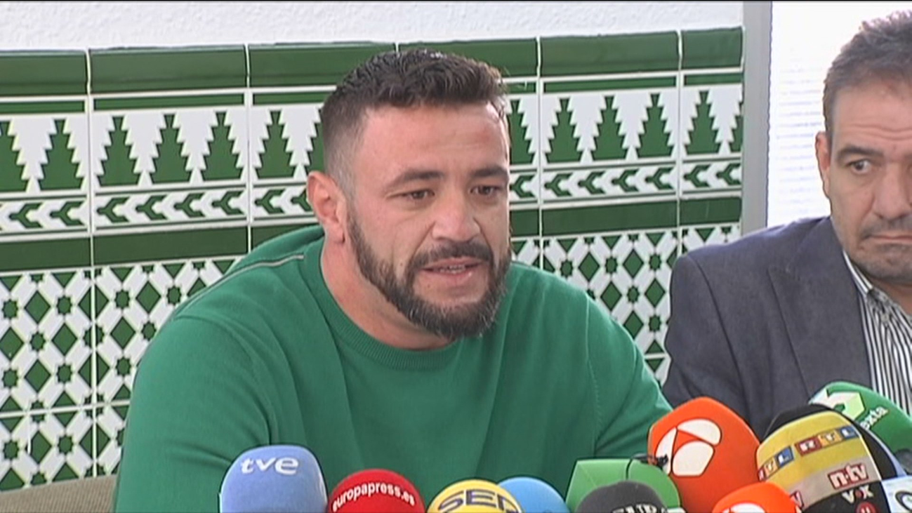 El dueño de la finca de Totalán:  "Jamás pensé que por ahí cabía un niño"