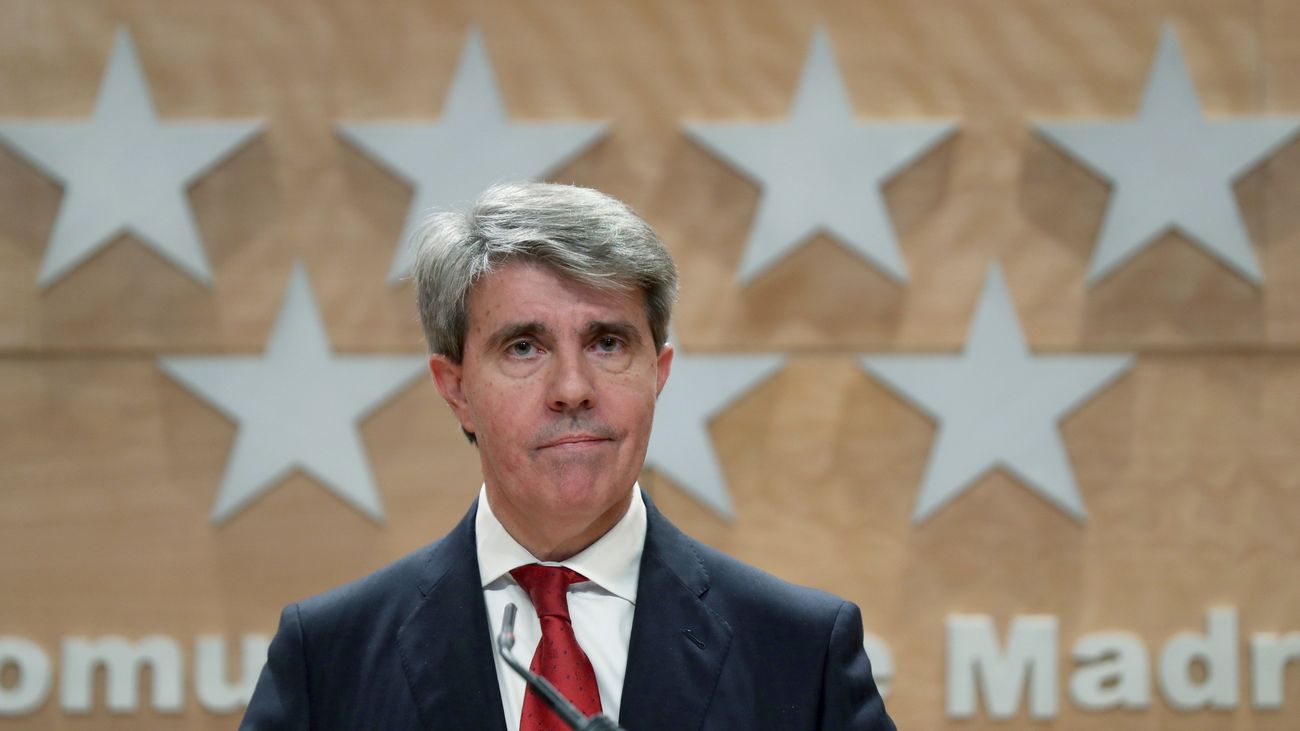 Garrido tendrá "en breve" el nuevo reglamento del taxi