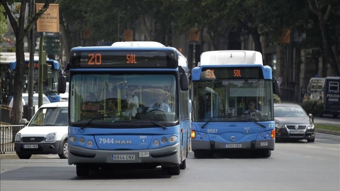 Un autobús de la EMT recorre la capital informando sobre Madrid Central