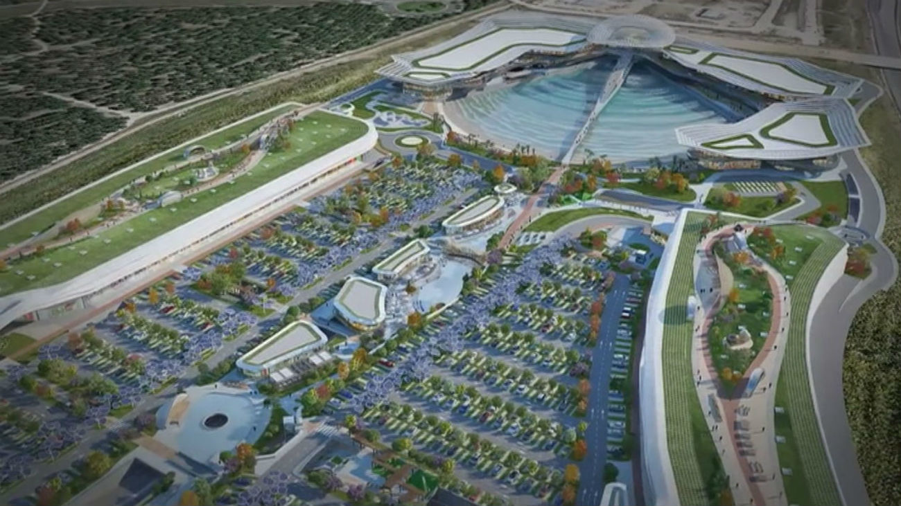 Protestan en Coslada contra un centro comercial que afectaría al humedal