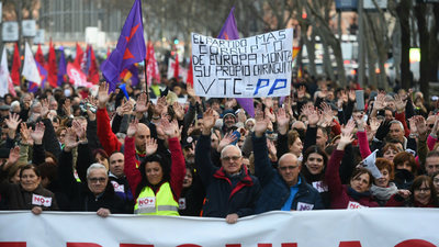 Los taxistas vuelven a las calles de Madrid contra la "uberización"