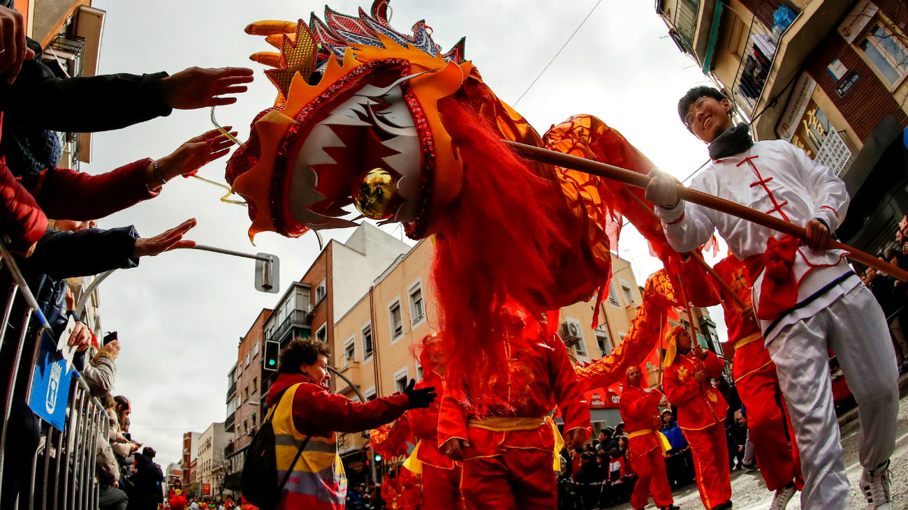 Música, folclore y dragones en el pasacalles del Año Nuevo Chino en Usera
