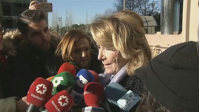 Esperanza Aguirre y su marido, hospitalizados por Covid-19