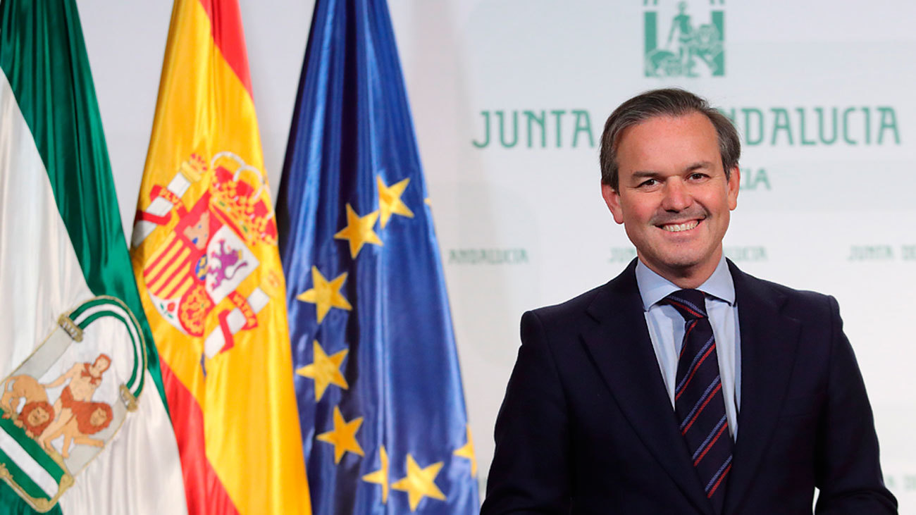 El consejero andaluz de Hacienda dimite por motivos de salud