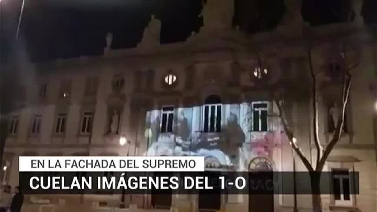 Proyectan imágenes de las cargas policiales del 1-O en la fachada del Supremo