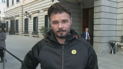 Rufián: "Es un cinismo brutal que nos diga el PSOE que votamos con el PP y Cs"