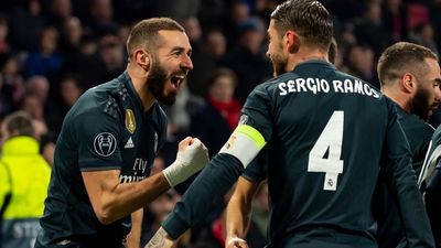 1-2. El Real Madrid deja en Amsterdam la eliminatoria encarrilada