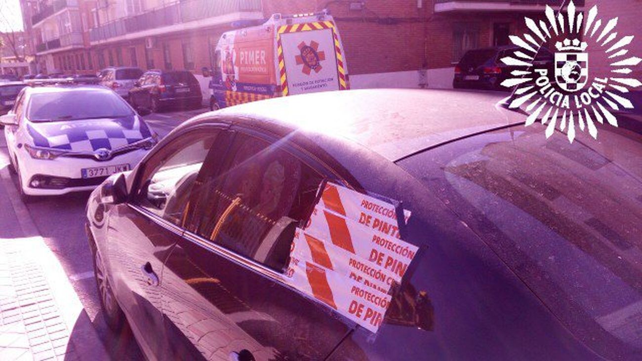 Imagen del coche donde se había quedado un niño por un "descuido"