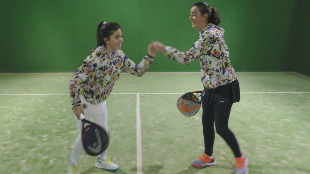 Claudia y Marta, unidas por el pádel