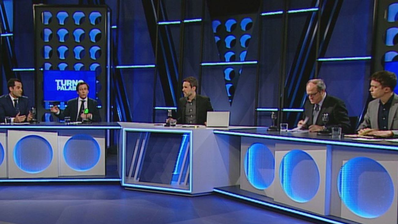 Los pactos ya sobrevuelan también las elecciones autonómicas de Madrid