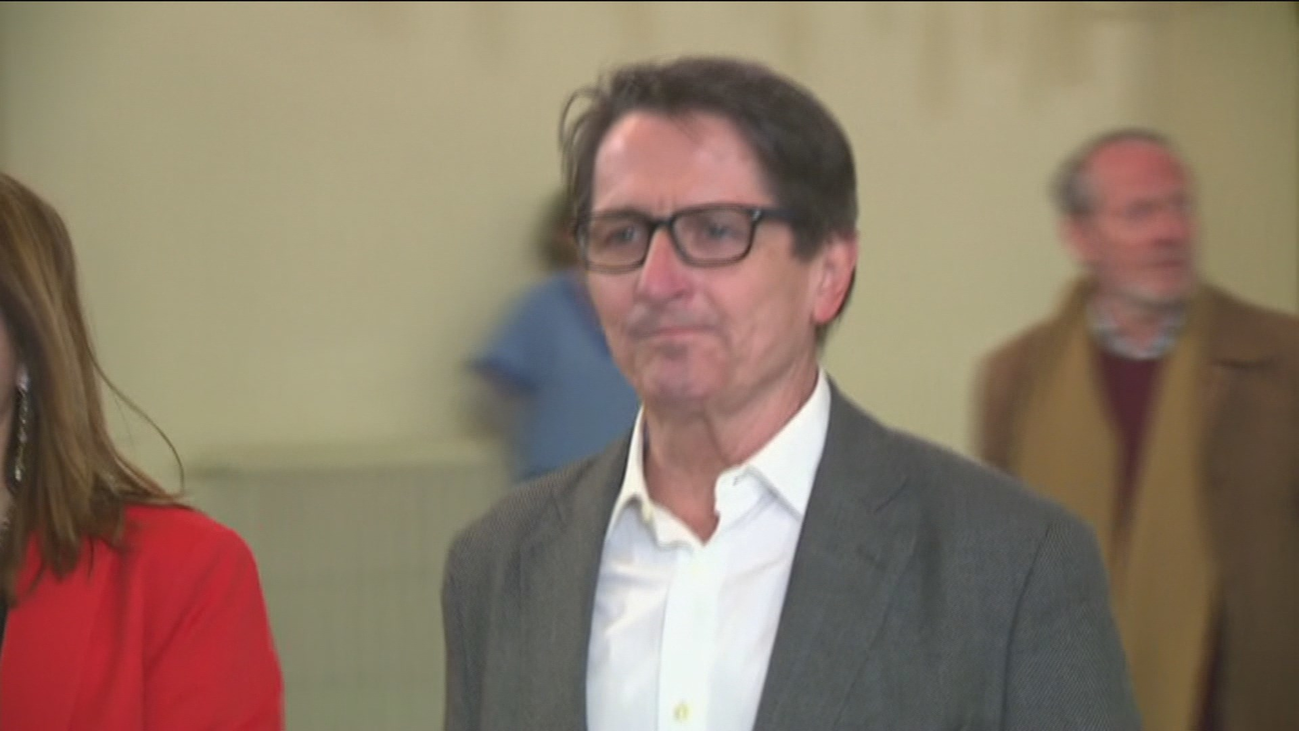 De la Rocha presenta su candidatura para el Ayuntamiento