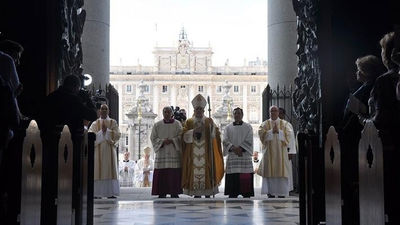 Carlos Osoro reorganiza la Curia madrileña y reduce las delegaciones episcopales a catorce