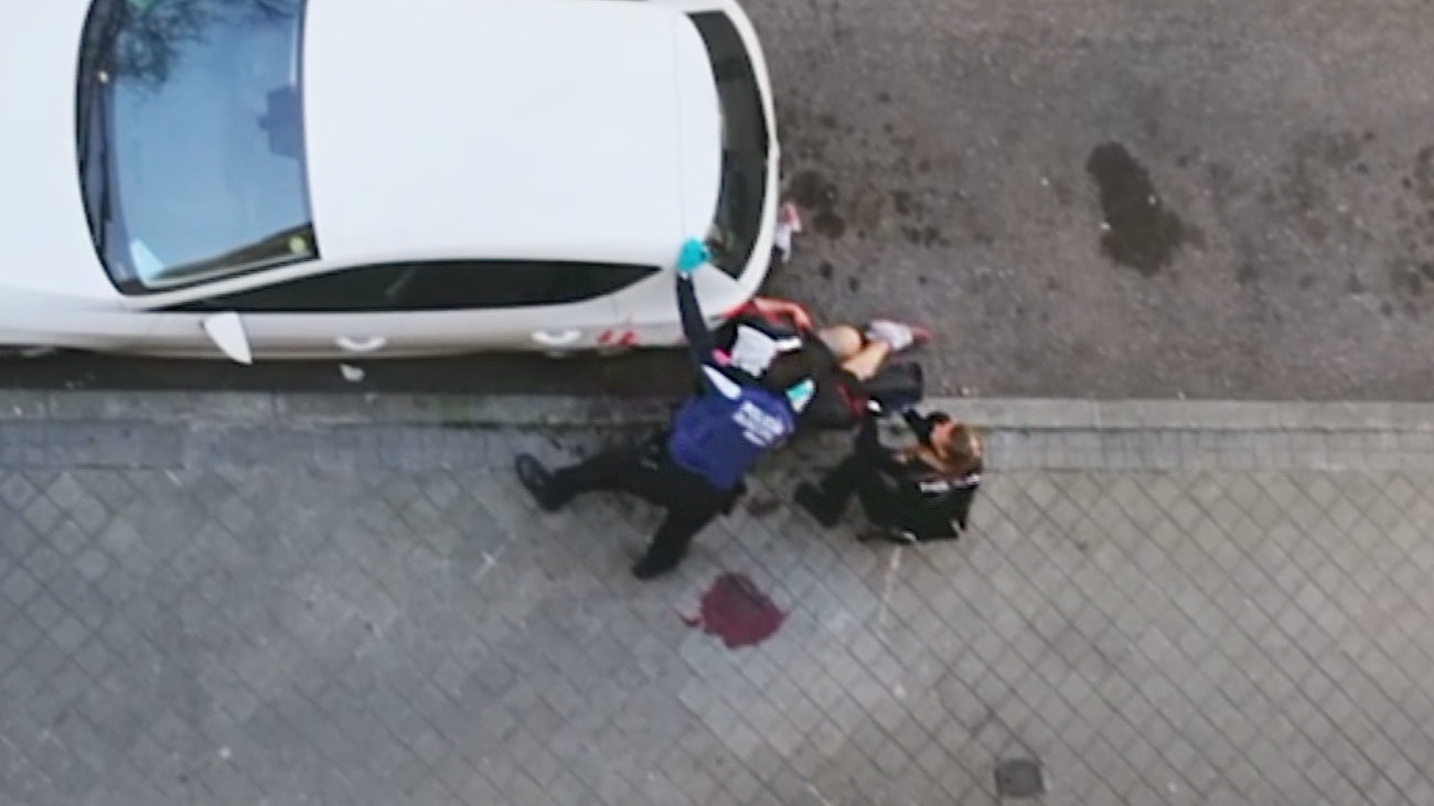 Un hombre apuñala al atracador que intentaba robar a su hermana