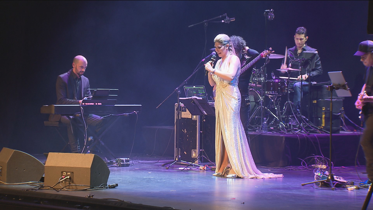 La cantante Tamara repasó sus grandes éxitos en el Teatro Rialto de Madrid