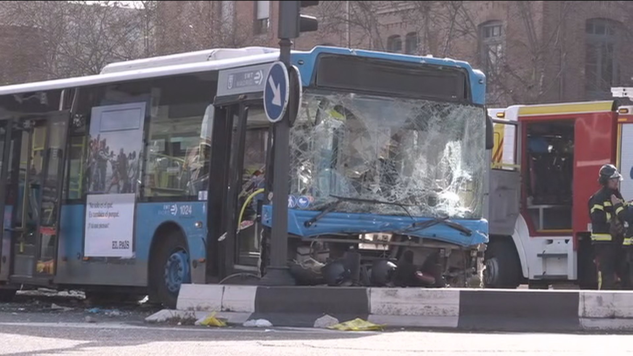 Aparatoso accidente de autobús en O'Donnell