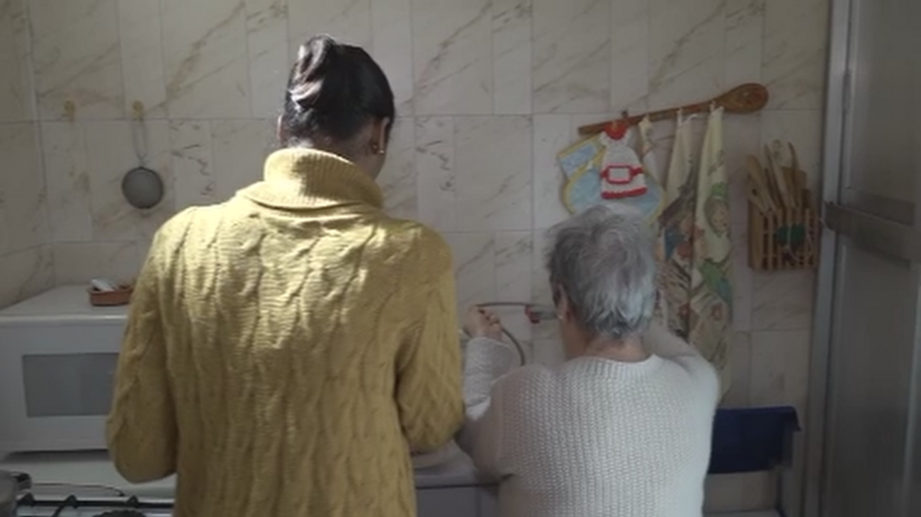 ¿Eres estudiante y buscas piso en Madrid? Por 70 euros puedes vivir con un jubilado