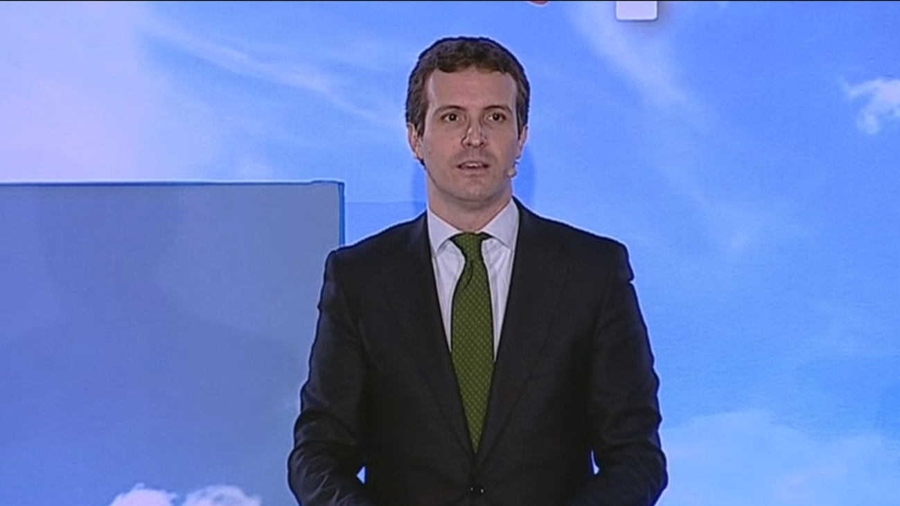 Pablo Casado promete habilitar un Bus Vao en la A-2 y construir la variante de la A-1