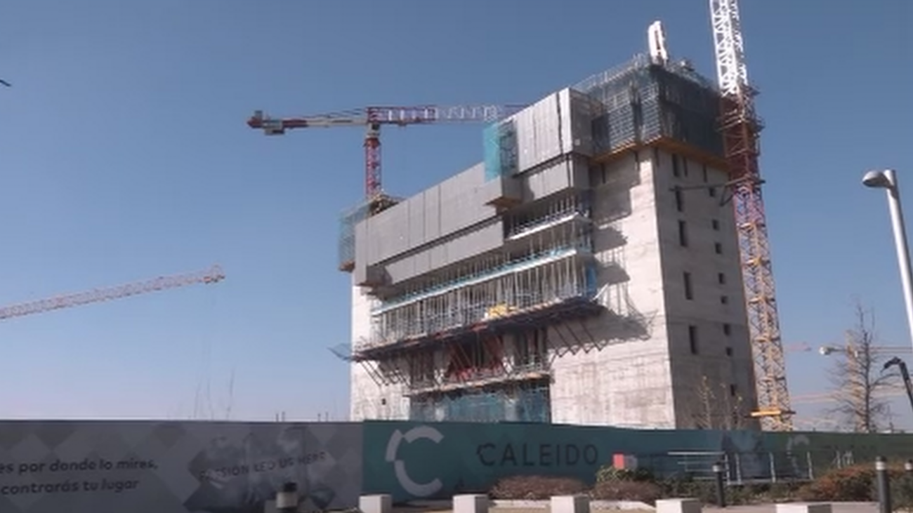 Nos colamos en la construcción del nuevo rascacielos de Madrid
