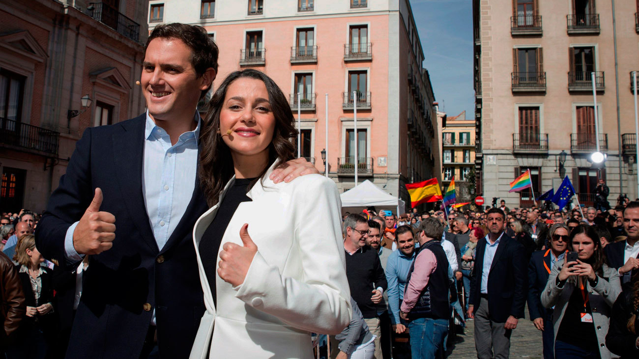 Arrimadas se presenta a las generales para "sacar a Sánchez de Moncloa"