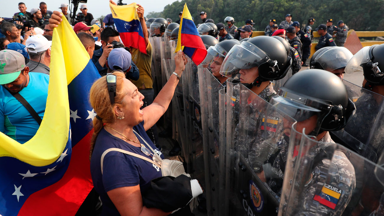 Tensión en la frontera de Venezuela ante la entrada de ayuda humanitaria