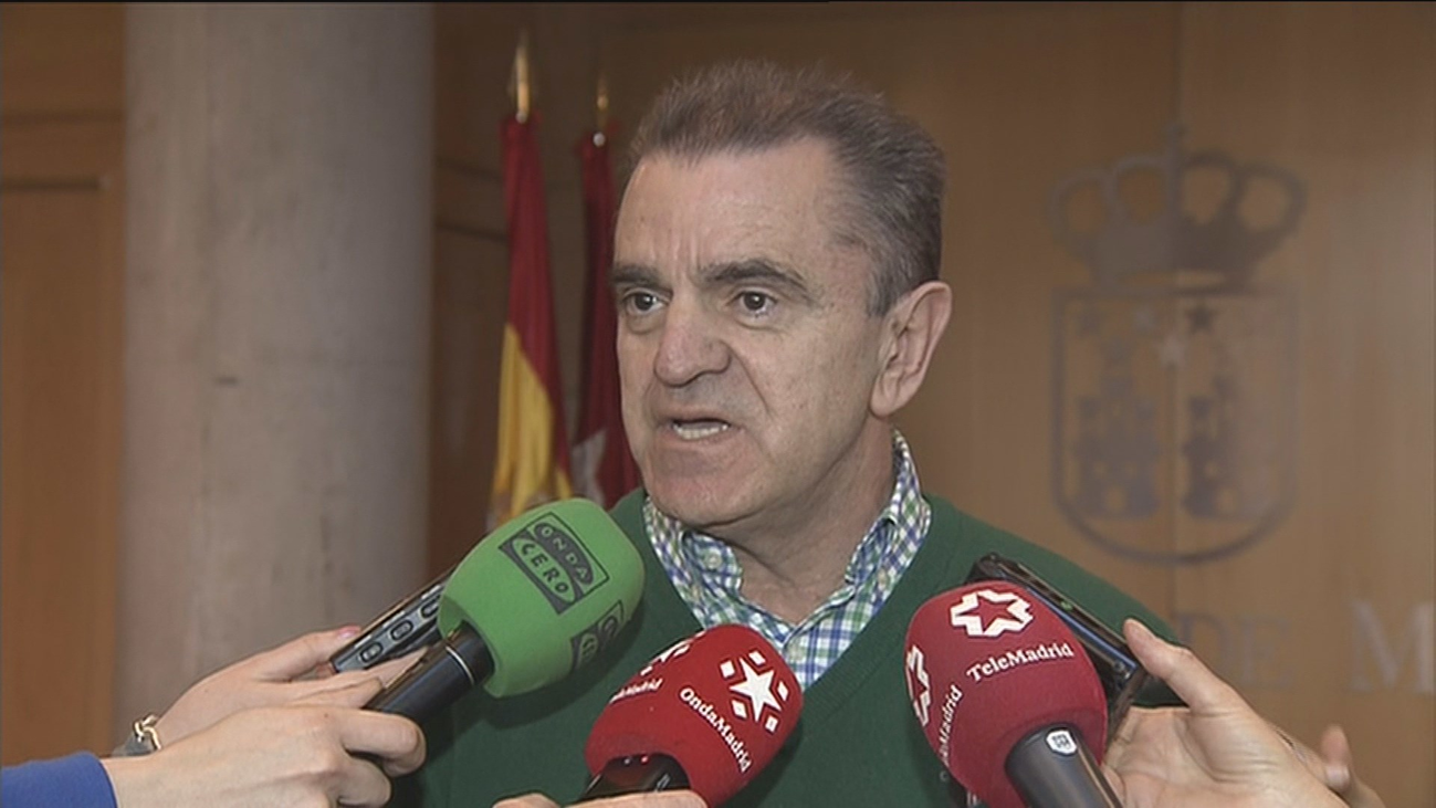 La oposición quiere que Cifuentes comparezca en la comisión de universidades