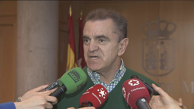 La oposición quiere que Cifuentes comparezca en la comisión de universidades