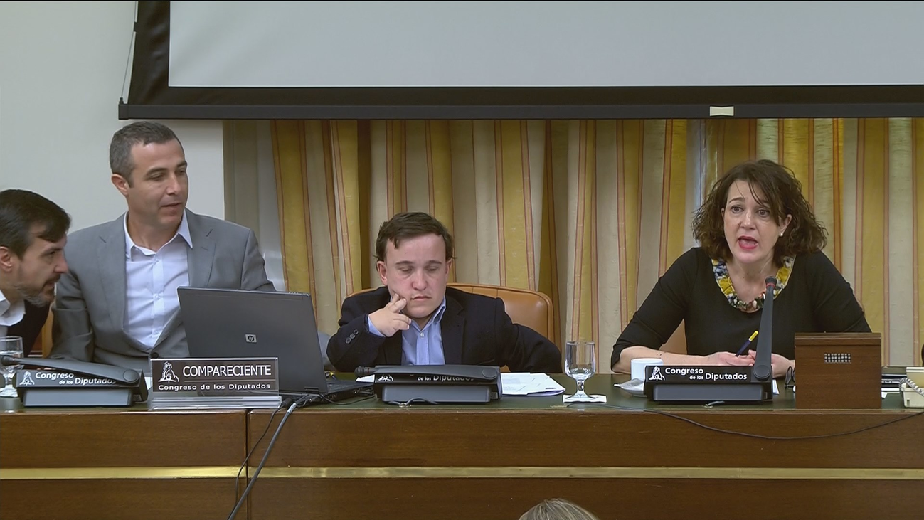 Acuerdo unánime contra la utilización en espectáculos de personas con enanismo