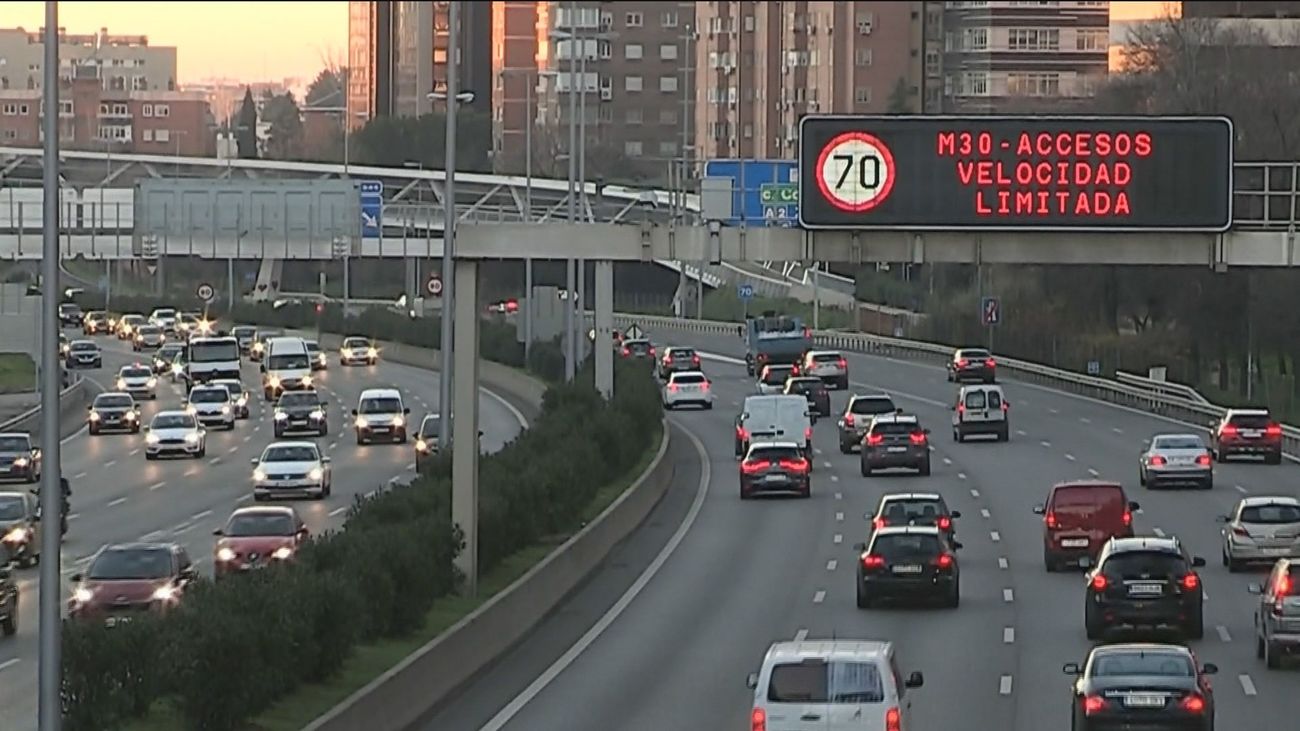 Se mantiene para este jueves el límite de velocidad a 70 km/hora en la M-30 y accesos