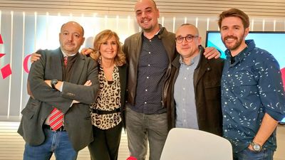 Tertulia de actualidad  con Ferrán Boiza de EL MUNDO y Carlos  Hidalgo de ABC