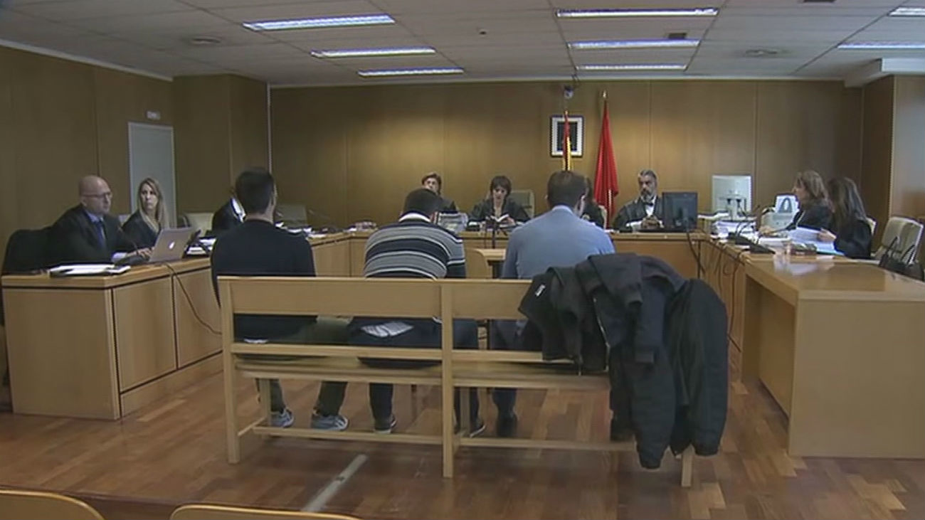 La Audiencia de Madrid estudia el ingreso en prisión de 'la manada' de Collado