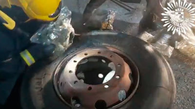 Detenido en Pinto por cargar en una furgoneta 21 kilos de marihuana dentro de dos ruedas de camión