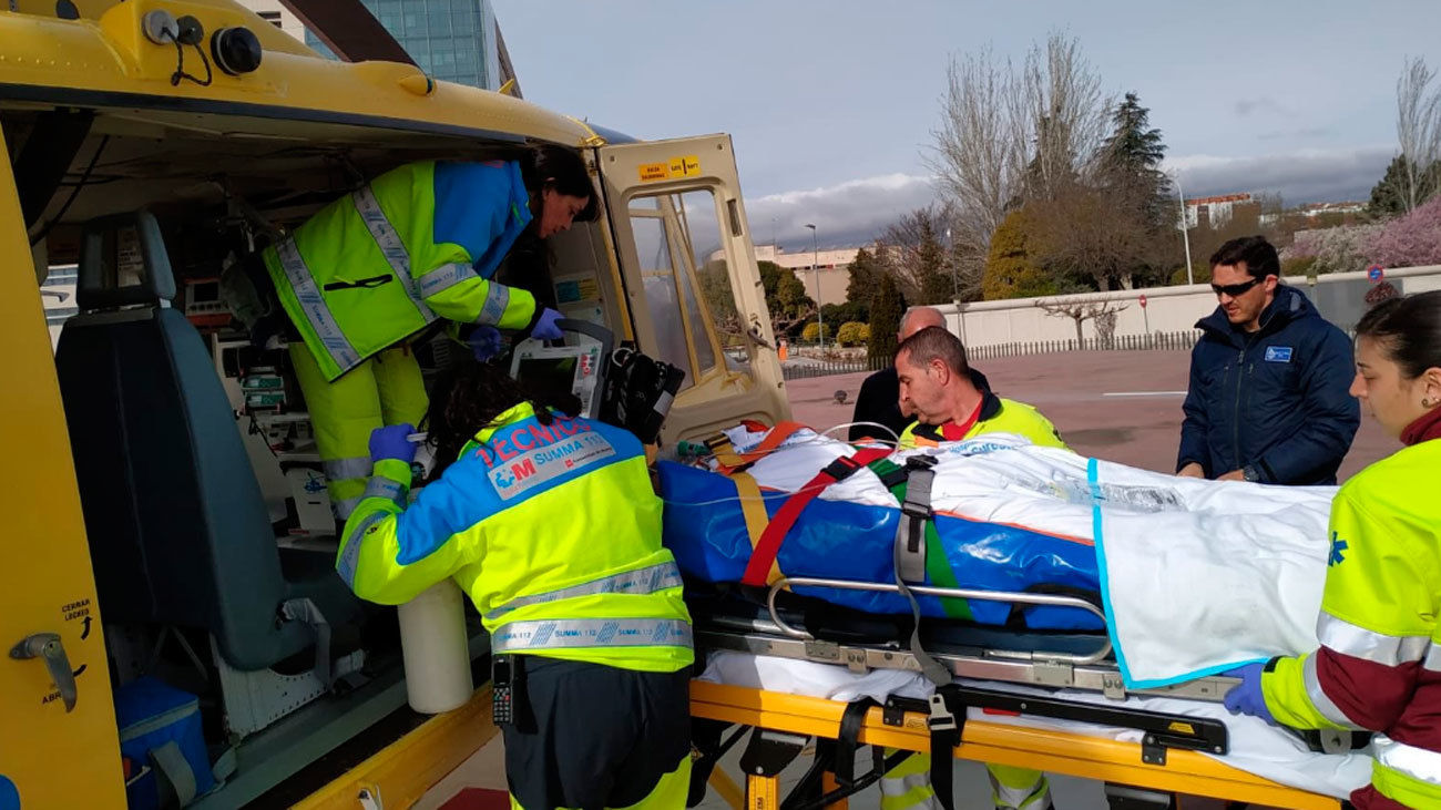 Herido grave un trabajador al caerse del techo de una nave en Campo Real