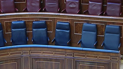 Sánchez firma el decreto de disolución de las Cortes