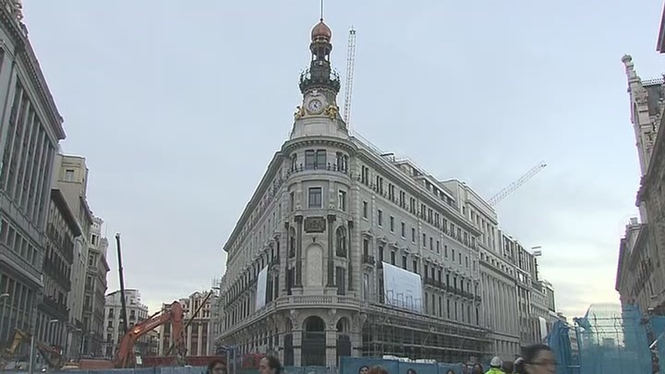 Descubierta la fachada del edificio del complejo Canalejas