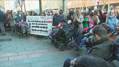 Personas con parálisis cerebral denuncian las escasas ayudas sociales