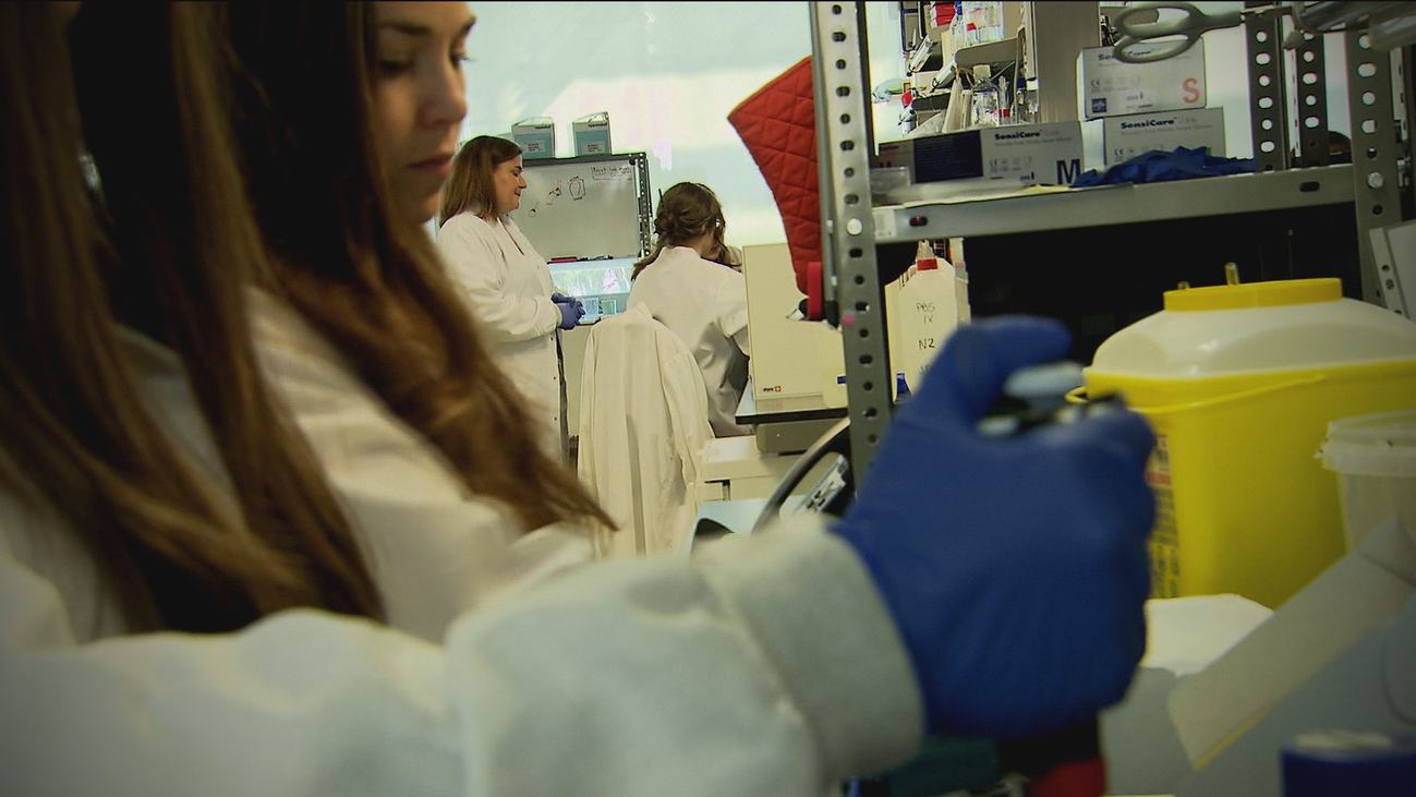 Seis de cada diez biomédicos de laboratorio son mujeres