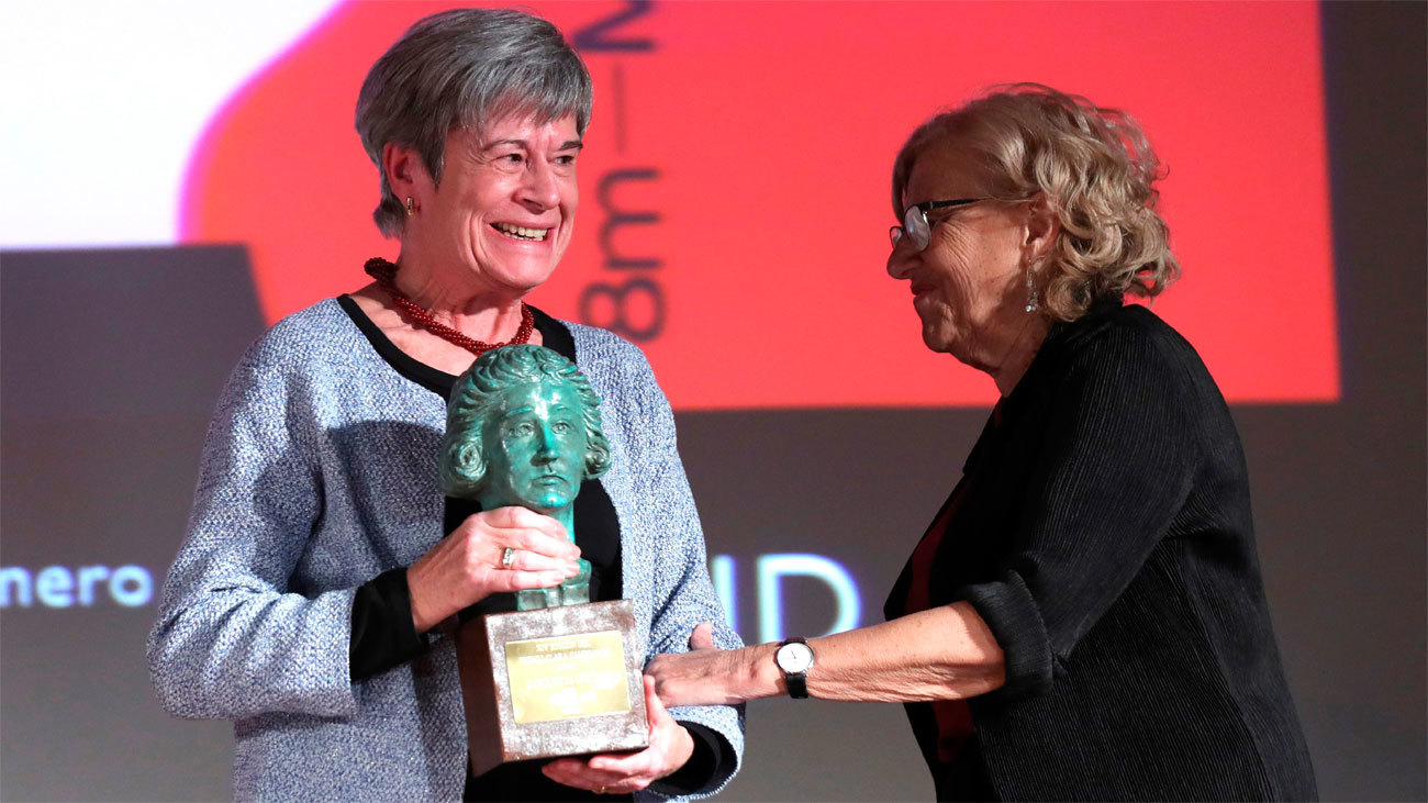 La historiadora Gloria  Nielfa, premio Clara Campoamor