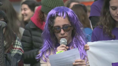 Manifiesto feminista en Lavapiés: "Esto ni empieza ni acaba el 8M"