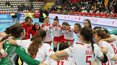Laura Gil, de la cancha a entrenar al Balonmano Sanse