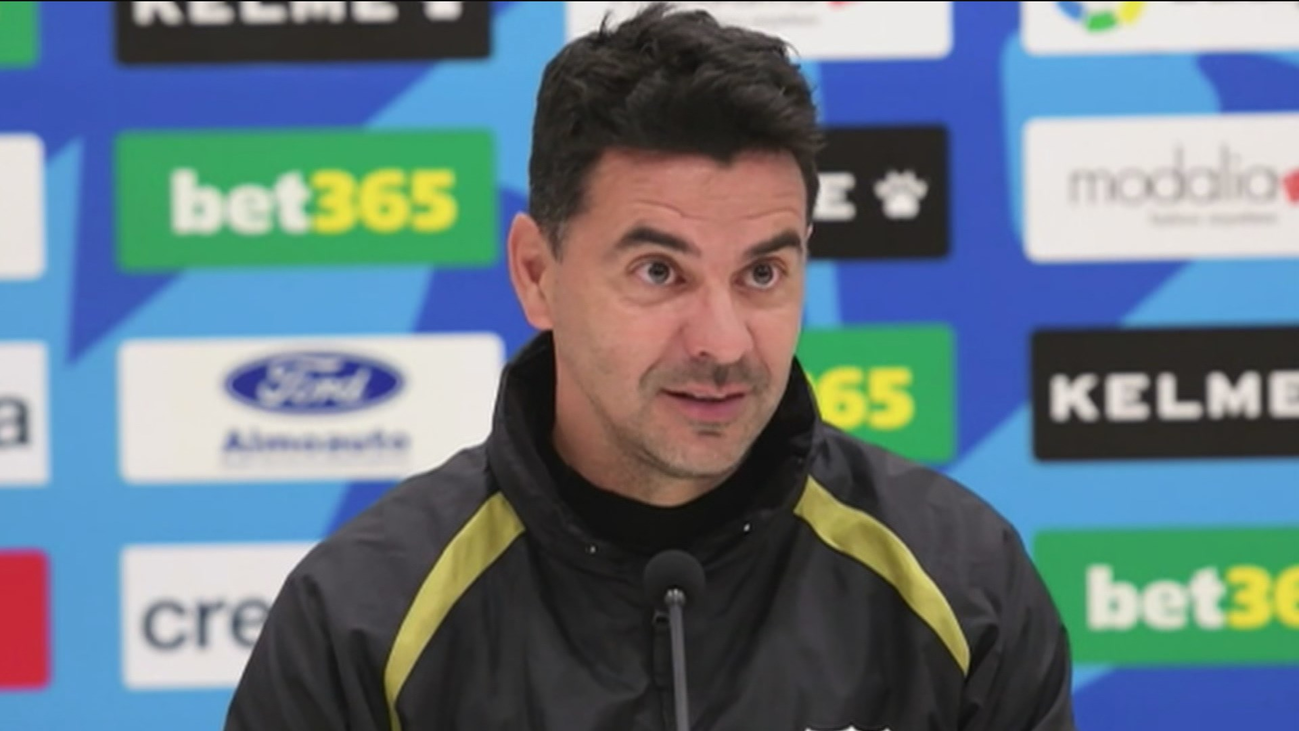 Michel cree que "es el mejor para sacar al Rayo adelante"